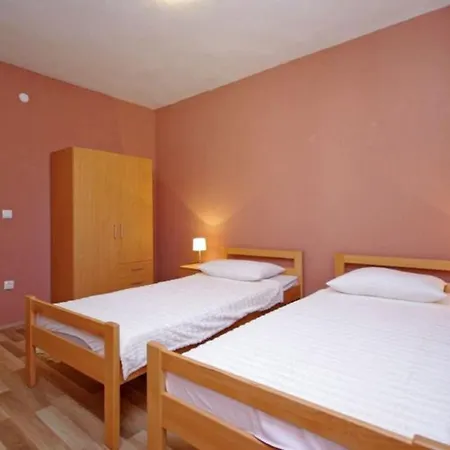 Villa Beautiful Anatea With Pool In Makarska *