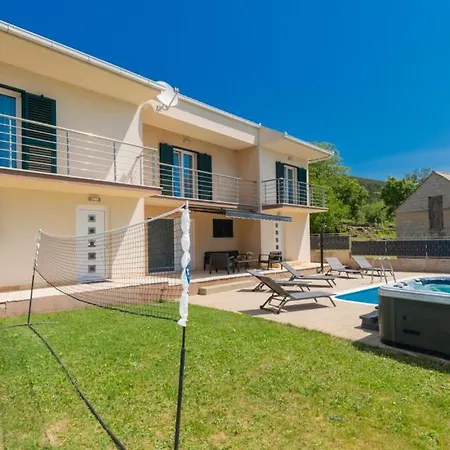 Beautiful Anatea With Pool In Makarska Villa *