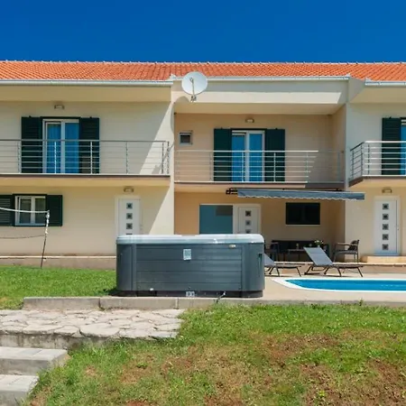 Villa Beautiful Anatea With Pool In Makarska Cista Provo