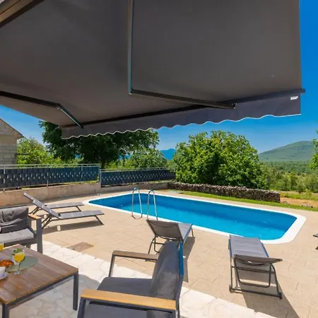 Beautiful Anatea With Pool In Makarska Cista Provo