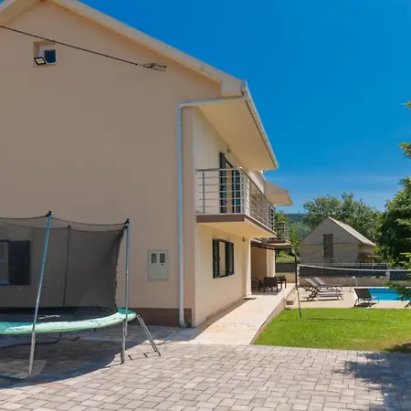 ヴィラ Beautiful Anatea With Pool In Makarska